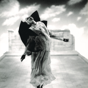 久久精品人成免费
